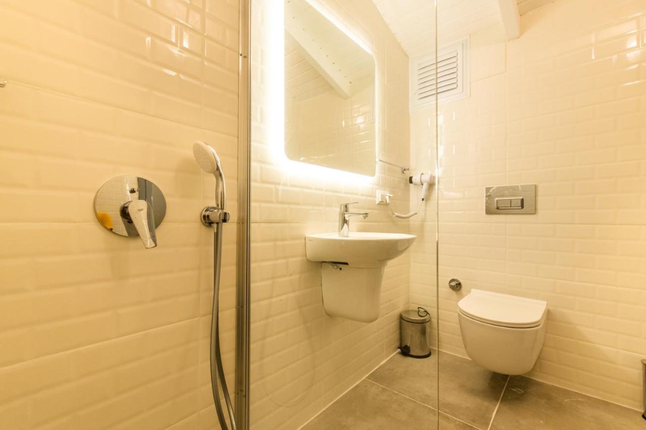 קס Leonis Hotel מראה חיצוני תמונה